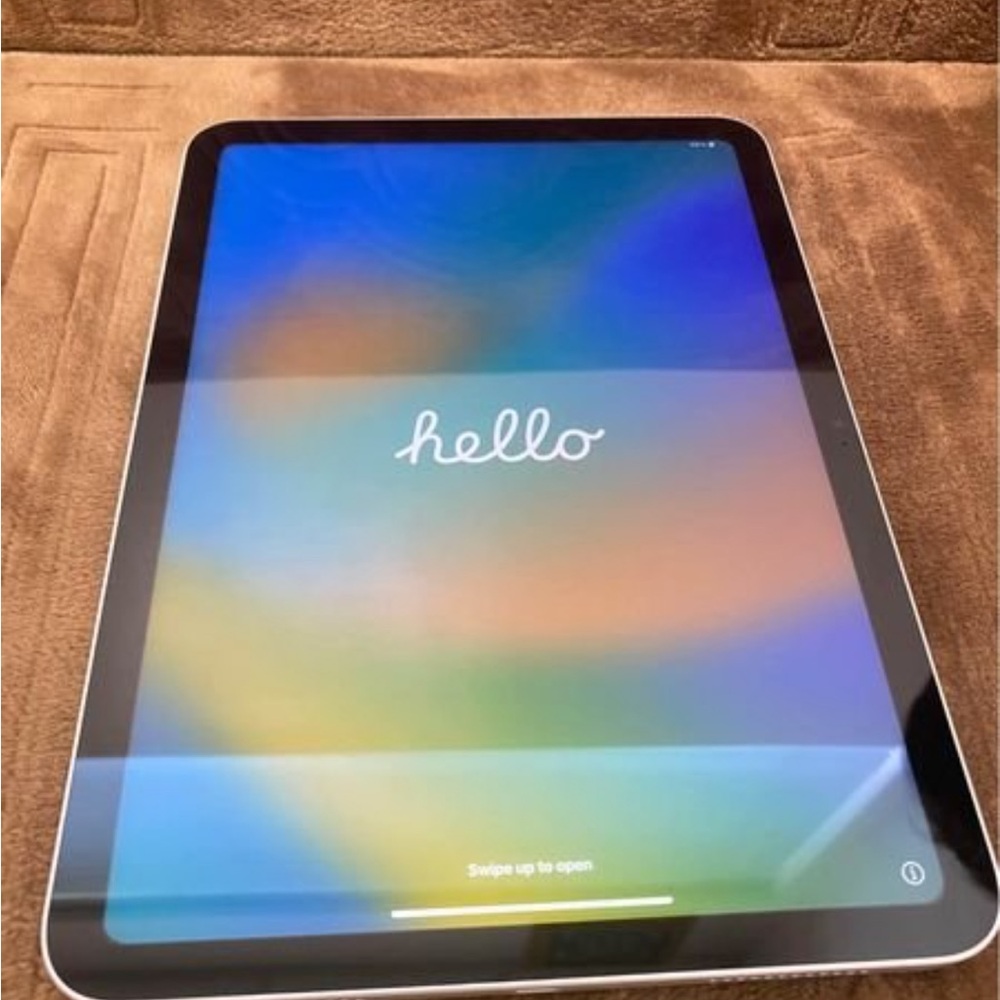 Apple Silver iPad 10th Generation